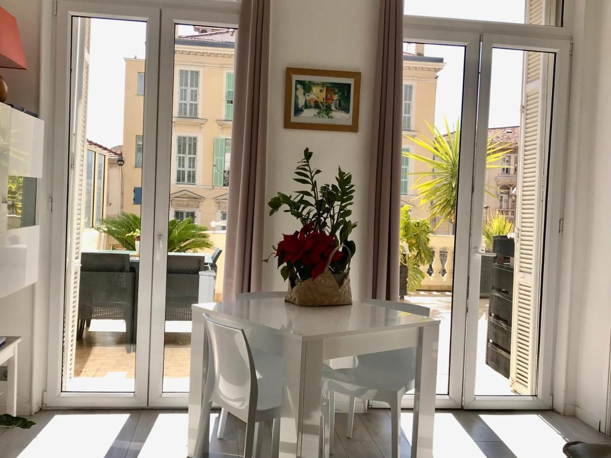Terrasse Dans Palace Centre *